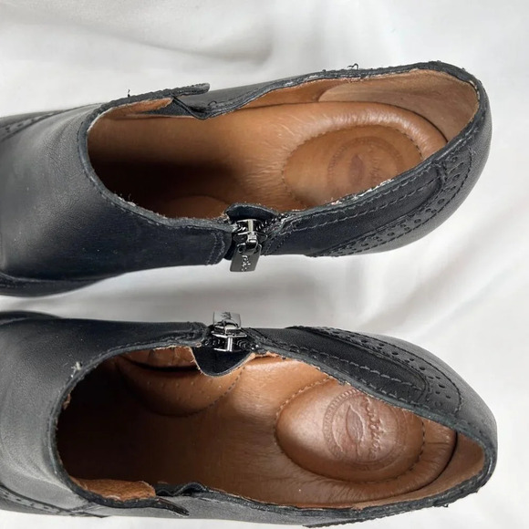 2/$30 Nurture Haddie 9 Pebble Leather Wingtip Boots Retro Western Boho 2000 - Picture 5 of 11